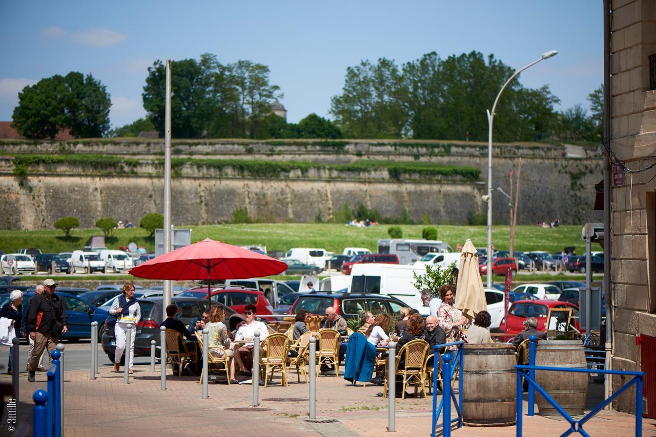 Bordeaux Village ブライ・エ・サン・リュス エクステリア 写真